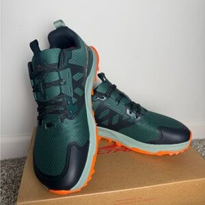 Altra Lone Peak 7 - BRAND NEW - Men’s size 9.5